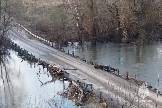 Три моста освободились от воды в двух тульских районах