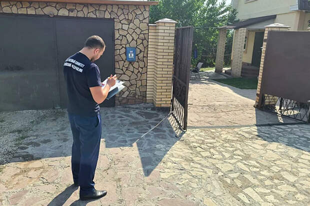 Подозреваемый в убийстве школьницы полицейский дал показания