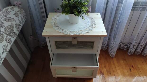 Листайте вправо