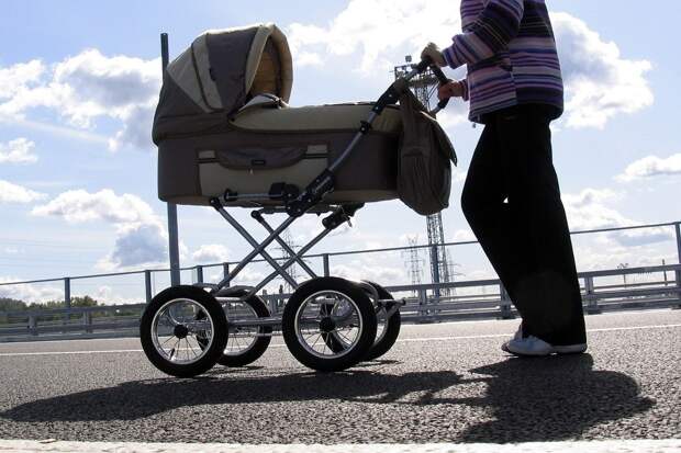 Американская актриса родила от умершего 10 лет назад мужа