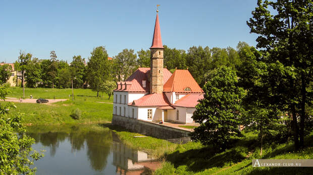 Приоратский замок-дворец в Гатчине.