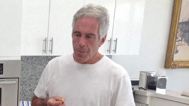 The Telegraph: Эпштейн прятал улики в шести секретных складах по всей Америке