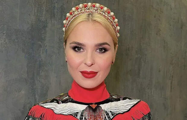 «Ускакавший принц» и «дырка в душе»: как Пелагея пережила два развода и почему судится за дочь до сих пор