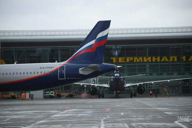 Аэропорты Казани и Нижнекамска временно закрыты на прием и выпуск самолетов