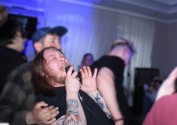 Педофилия в штабах террориста Навального: как насиловали 15-летнюю школьницу