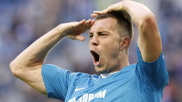 Игнатьев заявил,  что все сейчас молятся на Дзюбу