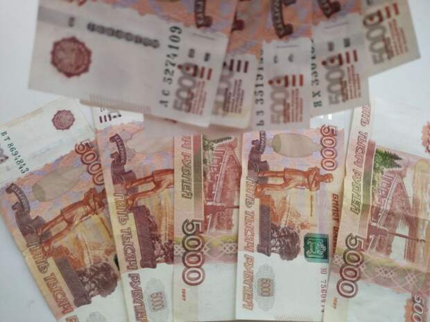 Мошенники обманули жительницу Тульской области на 4,7 миллиона рублей