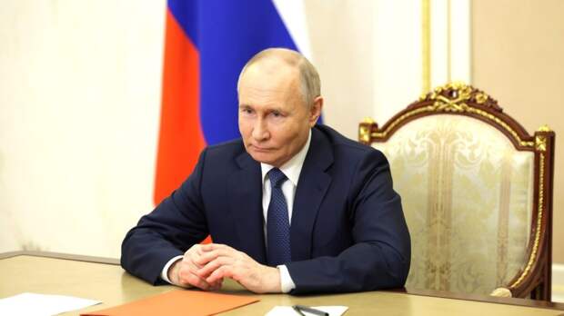 Путин: военное положение на Украине не пролонгирует итоги прошлых выборов
