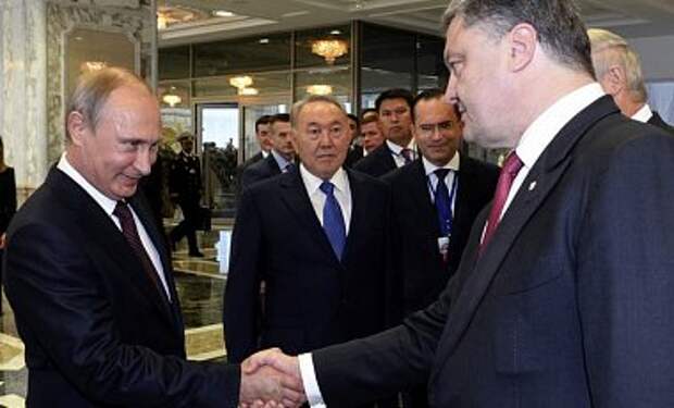Путин заявил, что не обсуждал с Порошенко прекращение огня Путин заявил, что не обсуждал с Порошенко прекращение огня