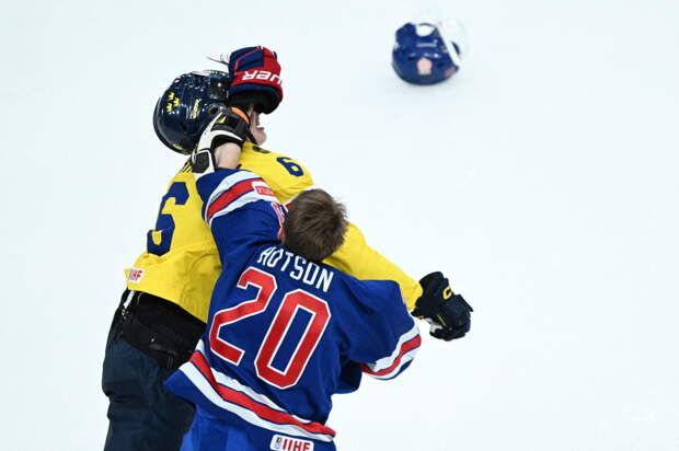 Anton Johansson Lane Hutson Fight USA World Juniors