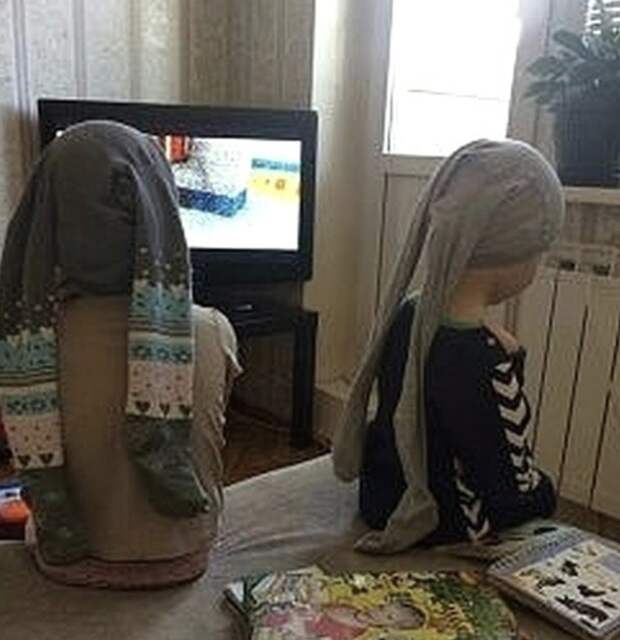 В детстве нарастить волосы было быстро и не дорого) В детстве нарастить волосы было быстро и не дорого)