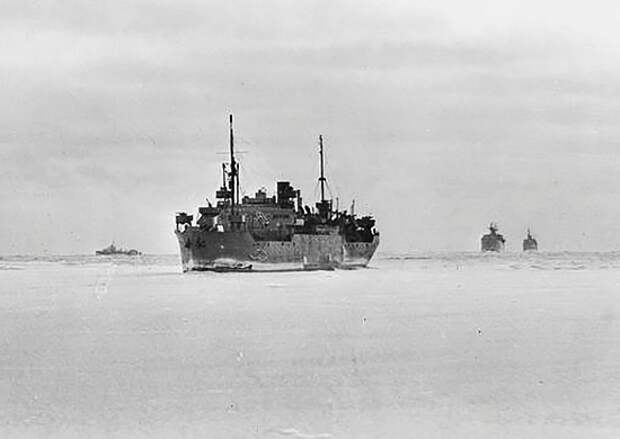 Огонь по своим: чем английские моряки шокировали русских во время "арктических конвоев"