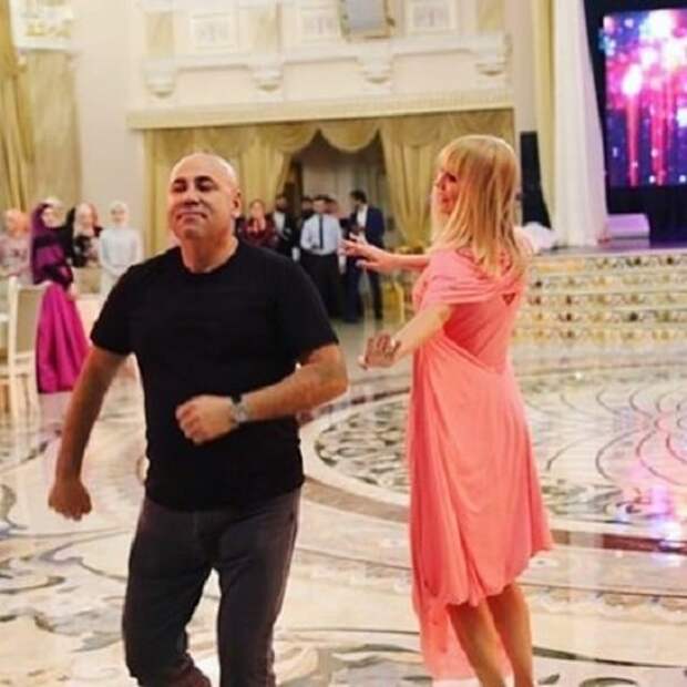 Валерия и Пригожин танцуют лезгинку для Кадырова