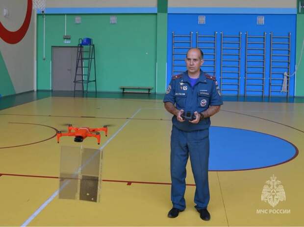 В МЧС России начали применять квадрокоптеры для проверки пожарной сигнализации