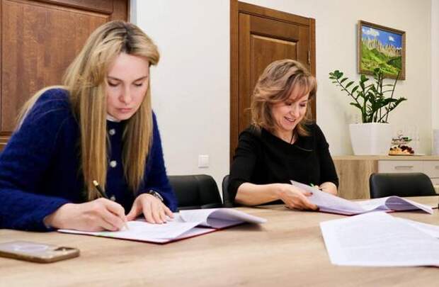 Фонд «Сияние» и школа-интернат «Поколение» договорились о сотрудничестве