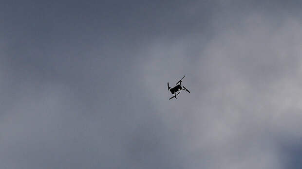 Момент удара иранского беспилотника по аэропорту Дубая попал на видео