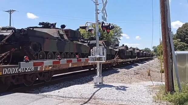 В США была сфотографирована перевозка очередных танков «Абрамс» для Войска