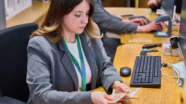 В Госдуме требуют проверки компаний на сговор по зарплатам