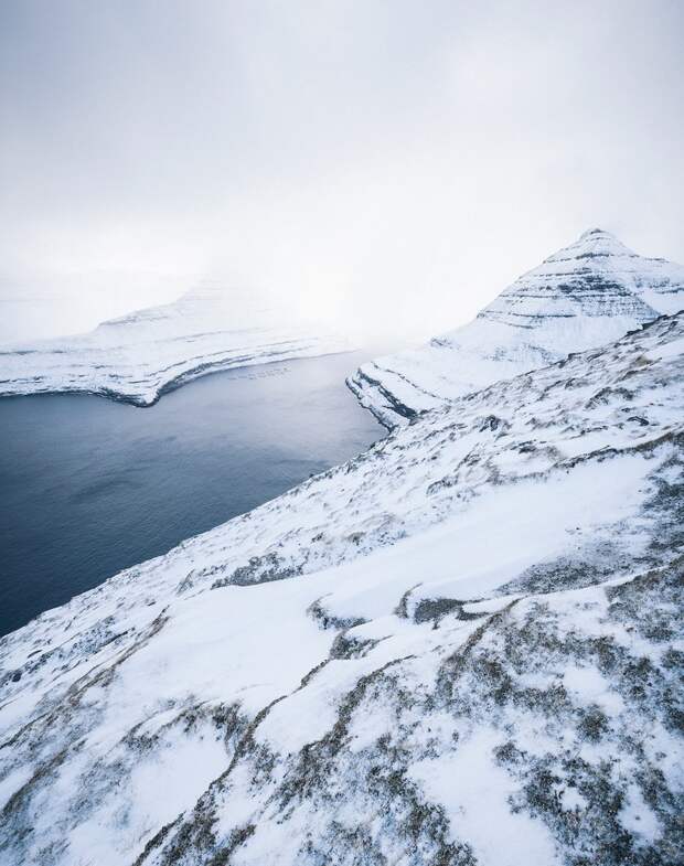 Фотограф запечатлел редчайшее зрелище — Фарерские острова, покрытые снегом 