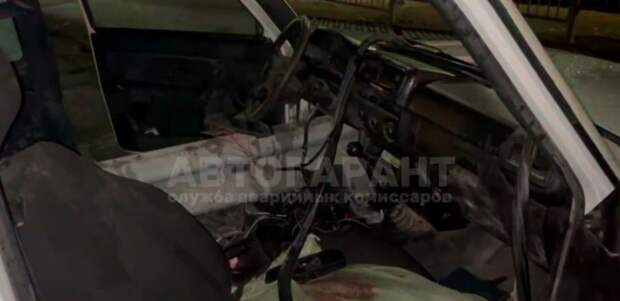 Леер отрезал ногу водителю «Нивы» после вылета с дороги возле стеллы