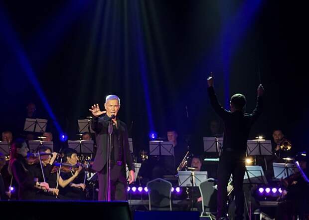 Алессандро Сафина выступил с симфоническим оркестром в Янтарь-холле Светлогорска