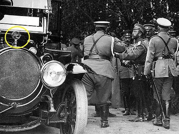 Войну с Германией Николай II начинал в автомобиле со свастикой