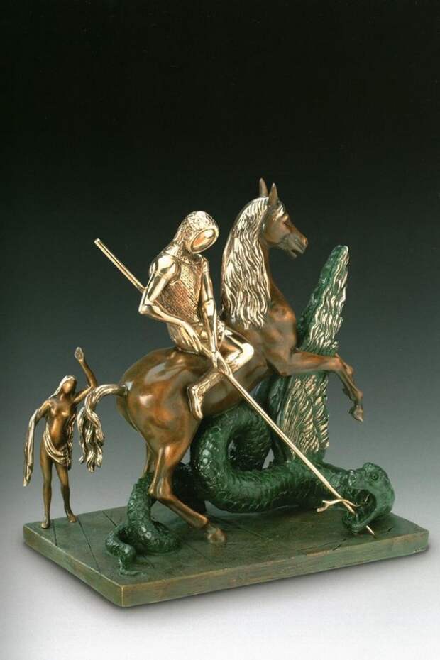Святой Георгий и Дракон - скульптура Сальвадора Дали