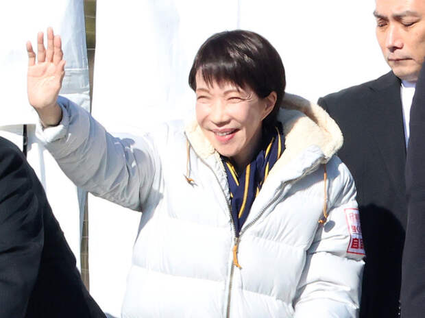 Такаити: Токио хочет урегулировать территориальный спор с Россией