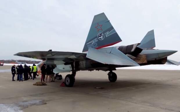 Су-57 с плоским соплом