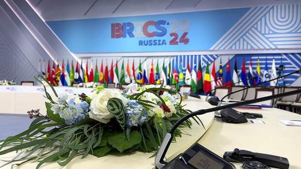 В БРИКС заявили о возможном требовании Трампа выдачи Зеленского в случае его побега