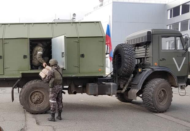 Русские доставили гуманитарную помощь работникам ЧАЭС