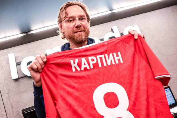 Валерию Карпину запретили совмещать работу в иностранном клубе и сборной России