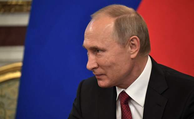 Песков: Путин популярен среди россиян всех возрастов, от мала до велика