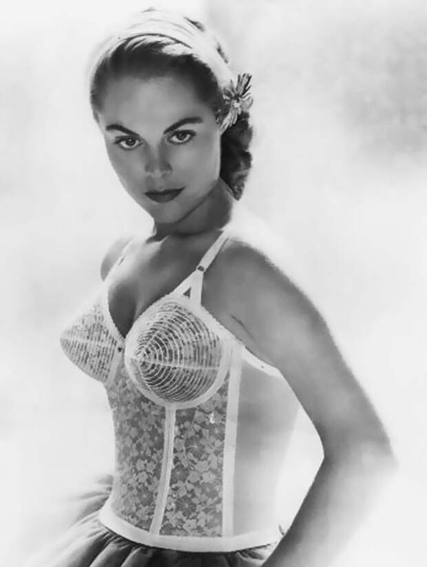 bullet-bra-fashion-vintage-23-5954ebd9b71bc__700.jpg bullet-bra-fashion-vintage-23-5954ebd9b71bc__700.jpg