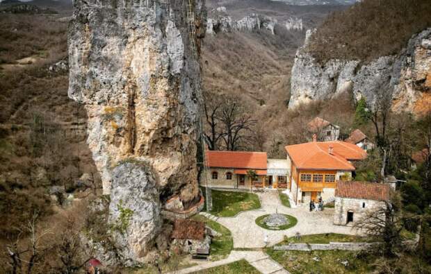 Грузия: Кацхийский столп (9 фото)
