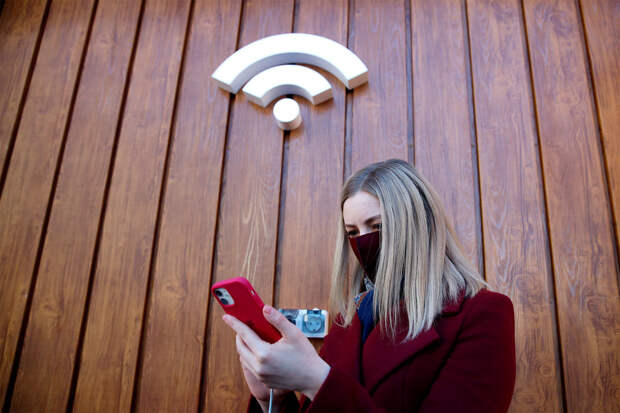 Сенатор Гибатдинов попросил Шадаева организовать точки с бесплатным Wi-Fi по РФ