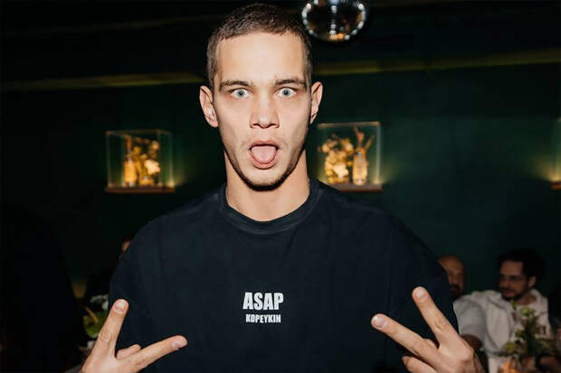 Звезда «Слова пацана» объяснил, почему сам никогда не решается на первый шаг к расставанию с девушкой