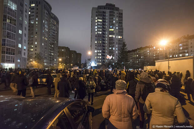 Площадь Перемен прощается с Романом Бондаренко.