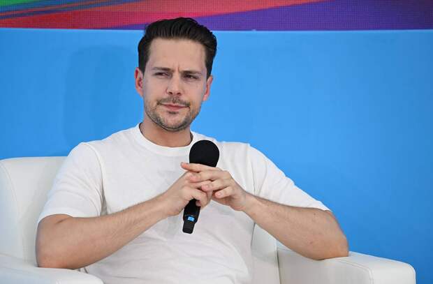 Раскрыт гонорар Милоша Биковича за съемочный день