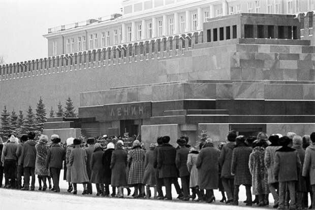 Почему некоторые так боятся Мавзолея Ленина