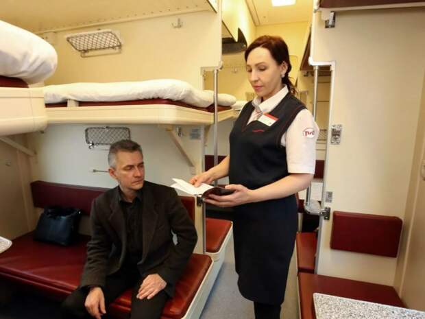 Почему нужно брать 38-е место в поезде: экономно и можно ехать как царь