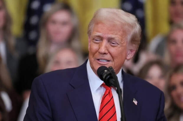Лукьянов: в Европе паникуют, видя, что Трамп принял российскую логику