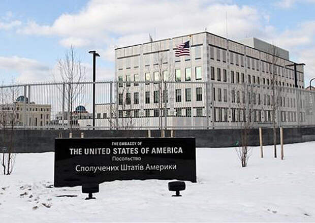 В Москве посоветовали посольству США начать эвакуацию из Киева В Москве посоветовали посольству США начать эвакуацию из Киева