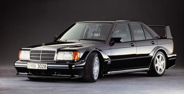 Mercedes-Benz 190: автомобиль, который все изменил Mercedes-Benz 190: автомобиль, который все изменил
