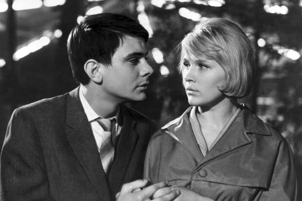 Где снимали культовый фильм «Я шагаю по Москве»: теперь каждый уголок города — часть истории