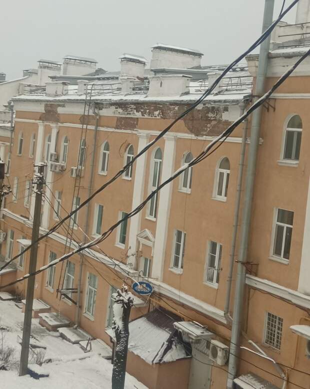 МинЖКХ объявило, что ремонт дома с часами в Смоленске пройдет через 16 лет 
