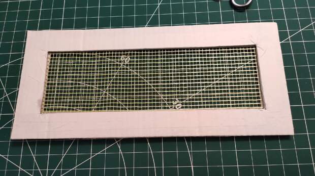 Всем привет! Мне давно нужна была небольшая тумбочка около своего кресла, чтобы складывать туда всякие мелочи: подзарядку, пульты, очки, блокнот, ручки, т. е. все, что нужно для приятного вечера.-5-2