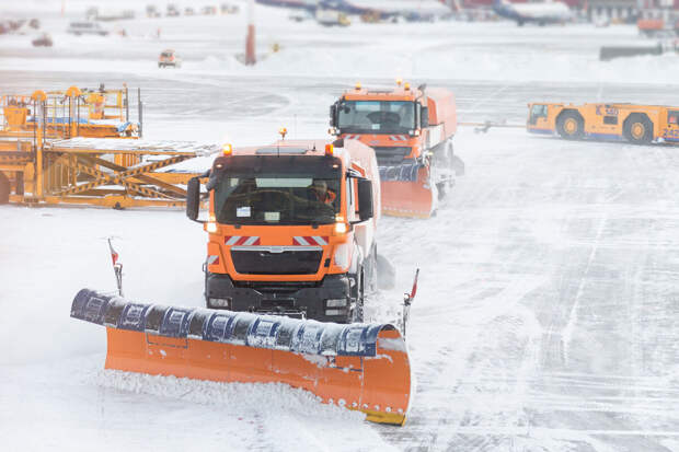 CNN: в аэропорту в штате Мэн при взлете разбился частный самолет