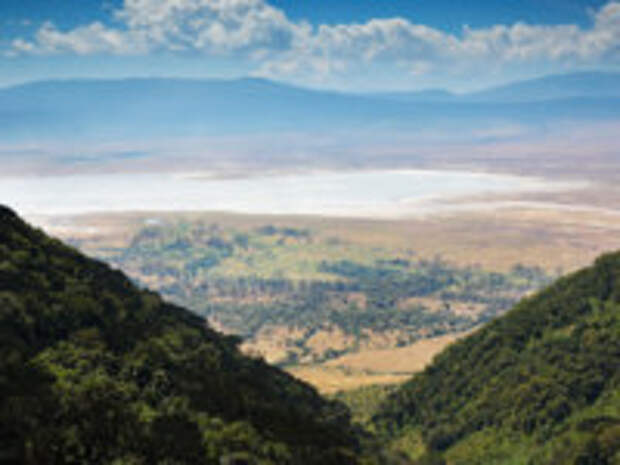 Клуб путешествий Павла Аксенова. Танзания. View of the Ngorongoro crater. Фото LuaAr - Depositphotos