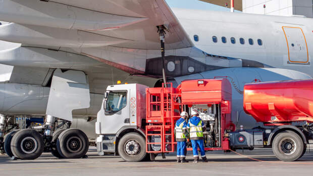 Ученые из Самары помогут российской авиации перейти на экотопливо